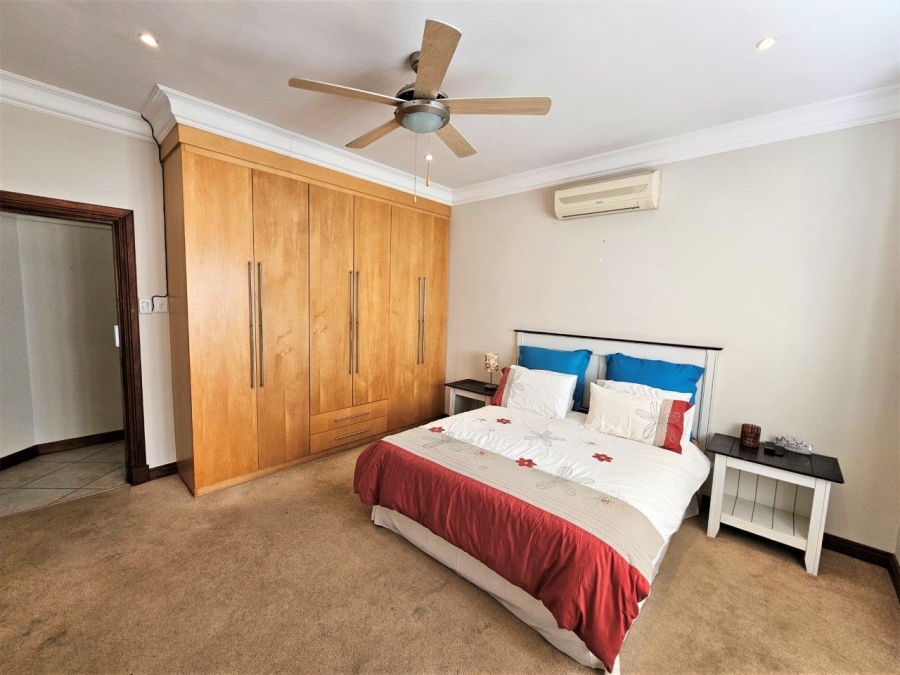 4 Bedroom Property for Sale in Caribbean Beach Club North West